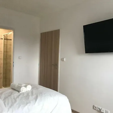 Apartman Deborah Hošťka